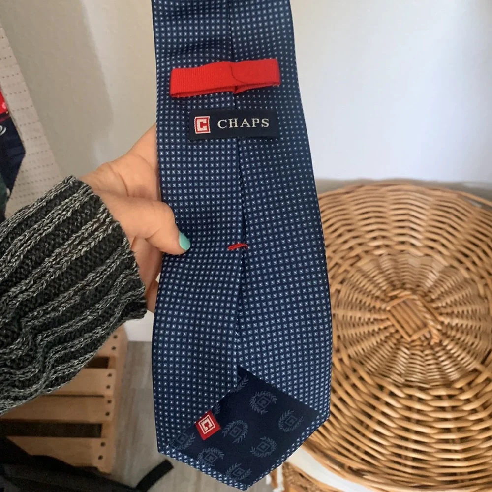Vintage Chaps men’s tie 100% silk men’s tie preowned - Picture 4 of 7